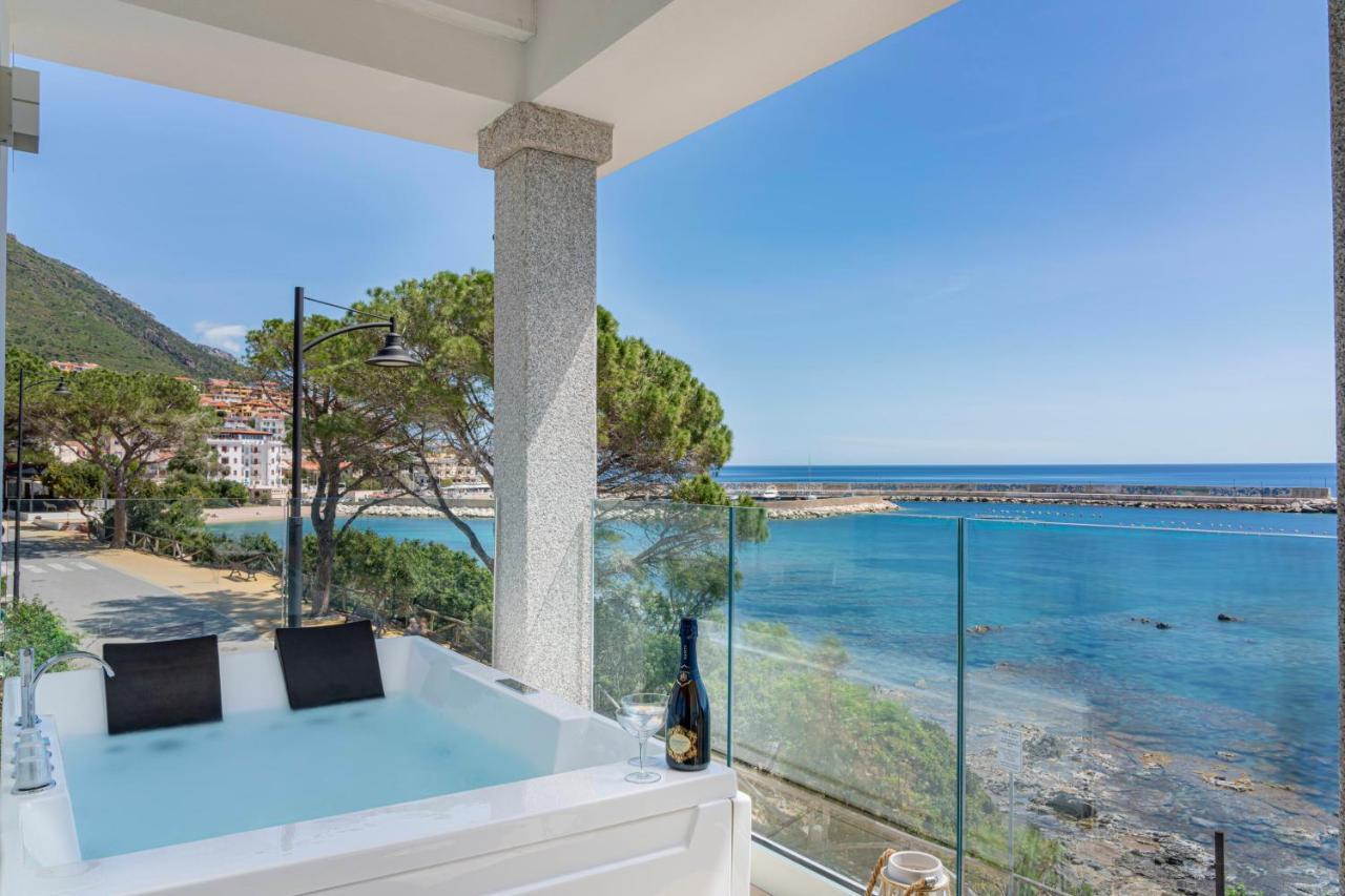 Deluxe Double or Twin Room with Sea View