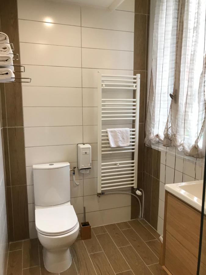 Double Room,1114859514:JPEG
