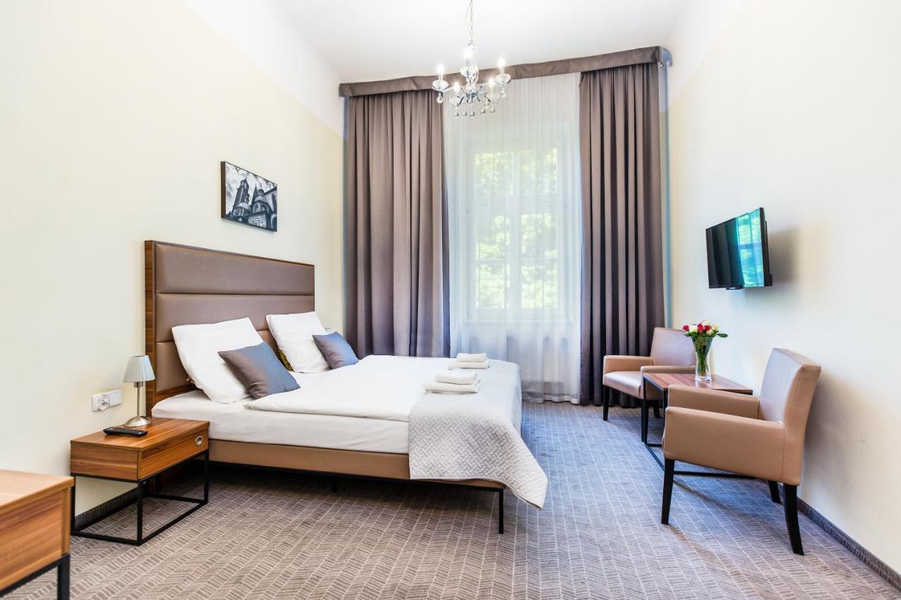 Standard Twin Room,1219539562:JPEG