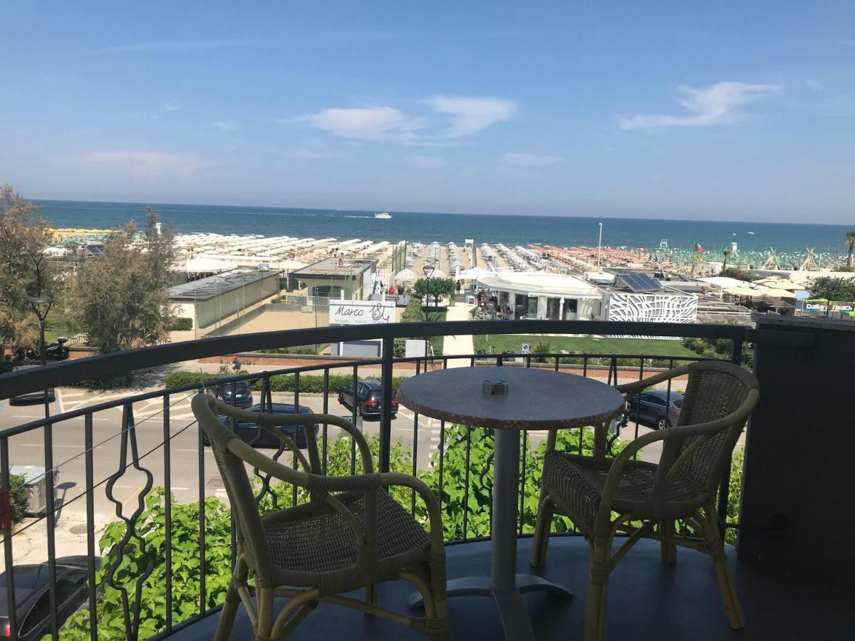 Quadruple Room with Sea View
