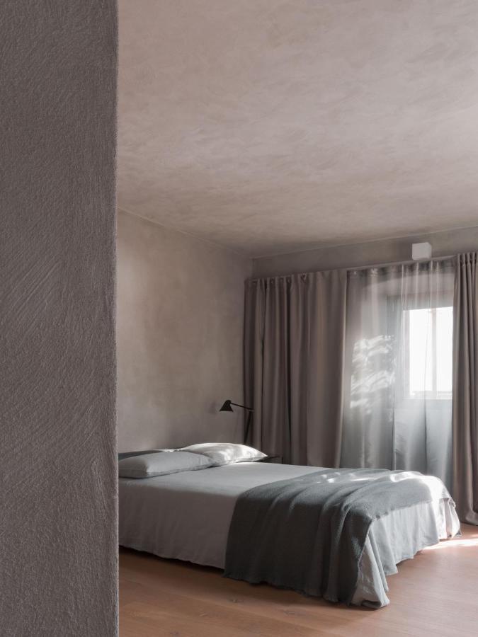 Suite with Lake View