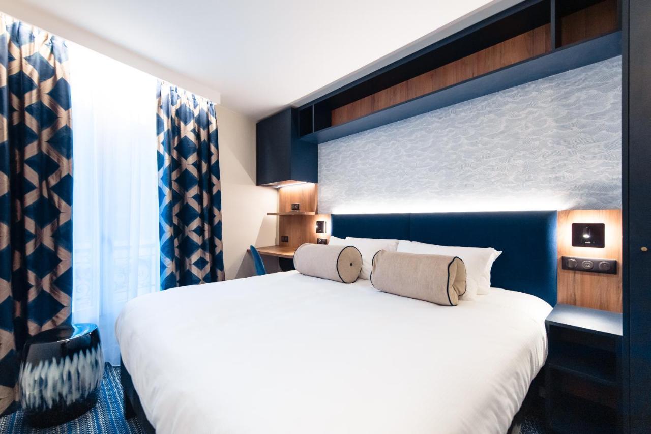 Medium Executive Double Room with Eiffel Tower View,1244478469:JPEG