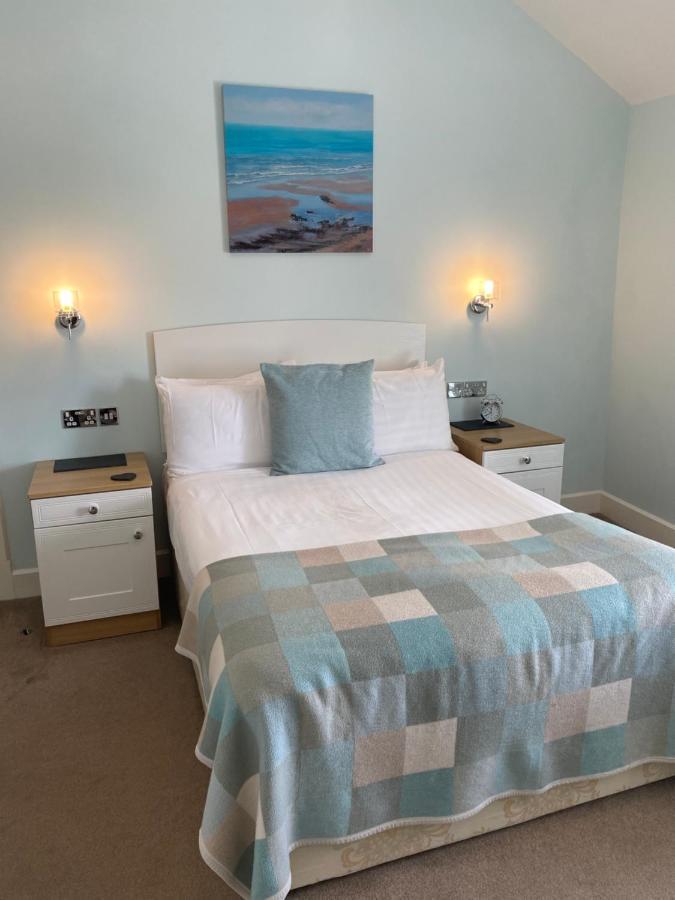 Deluxe Double Room with Shower