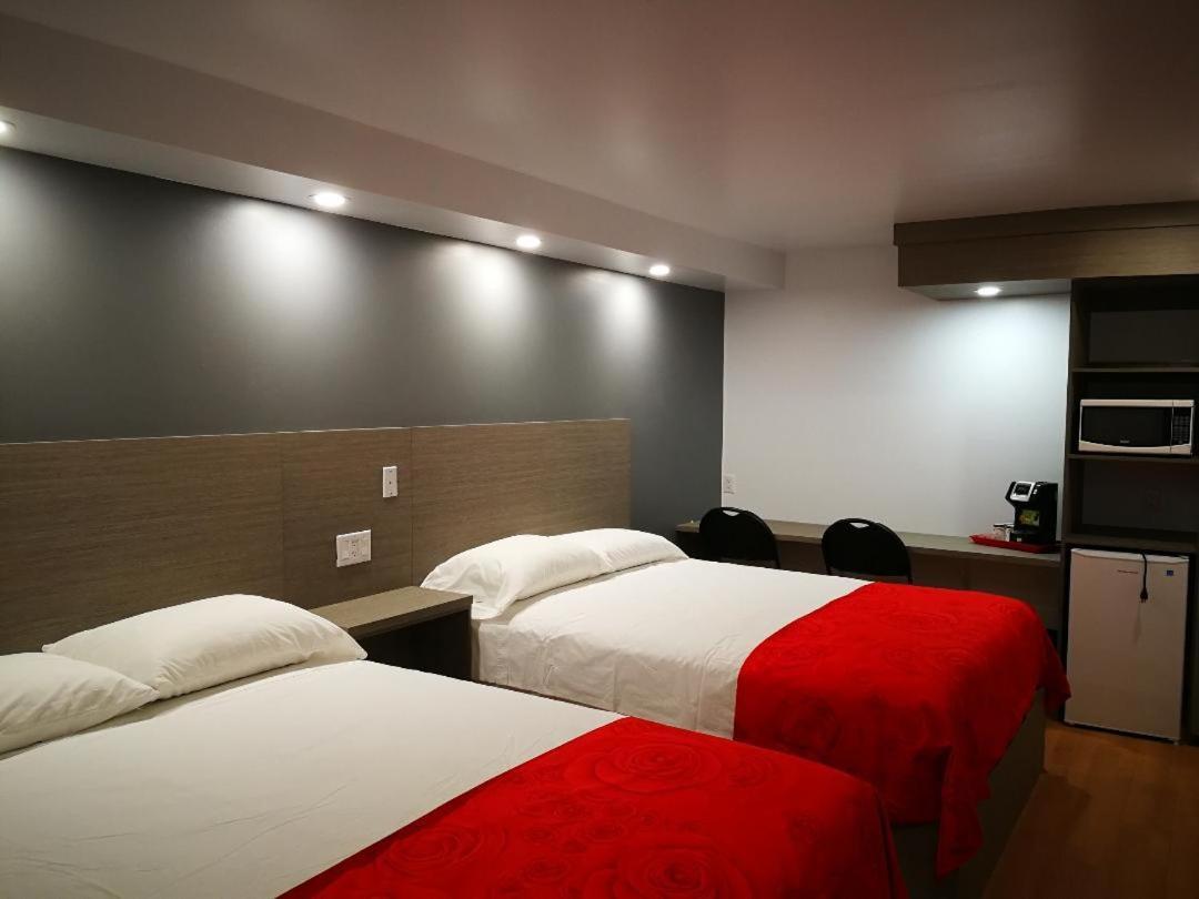 Standard Queen Room