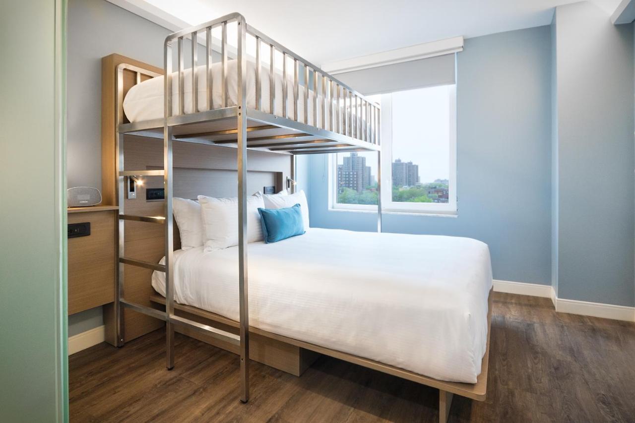Quarto Deluxe com Cama Queen-size e Beliche com 2 Camas de Solteiro - Não Fumantes