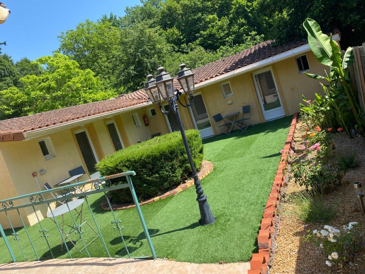 Chambre Triple avec Terrasse - Côté Piscine