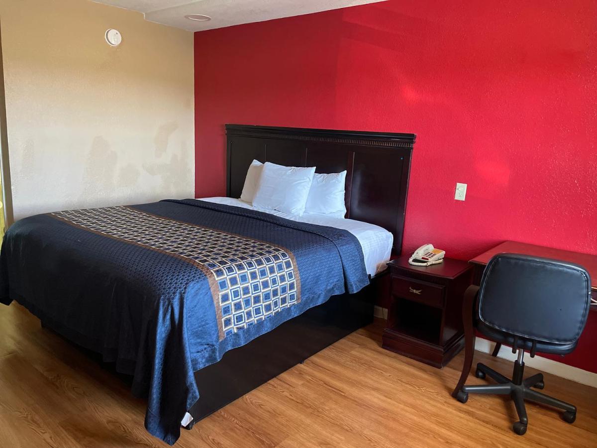 Standard King Room