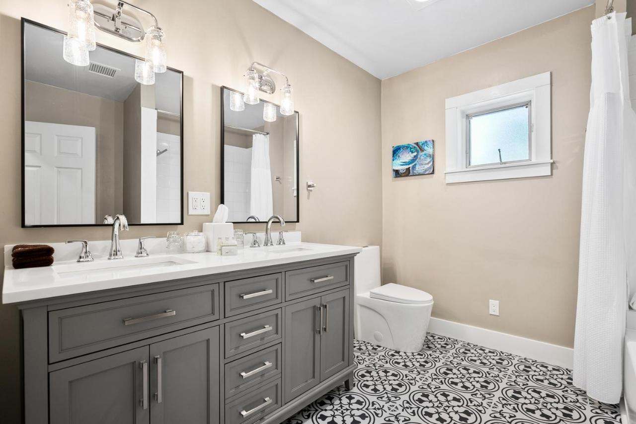 King with Twin Room