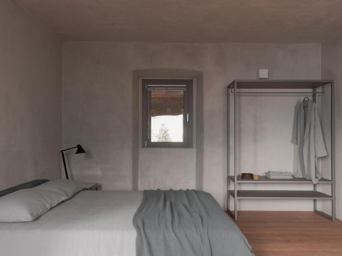 Double or Twin Room with Lake View