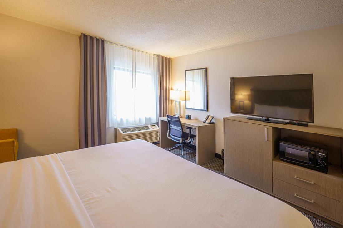 King Room - Non-Smoking
