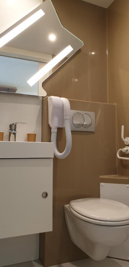 Chambre Triple Standard avec 1 Lit Double et 1 Lit Simple