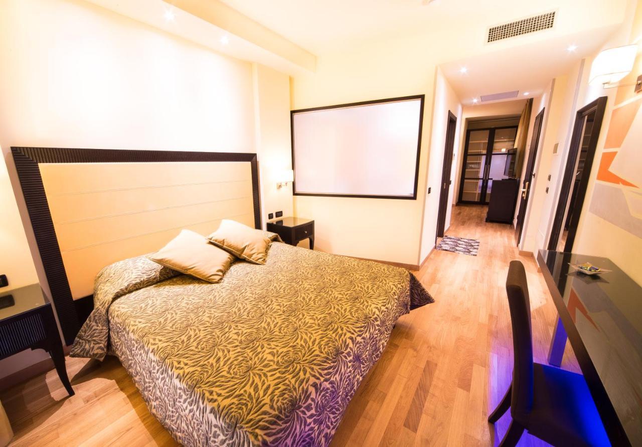 Chambre Double Lit Queen-Size avec Baignoire Spa