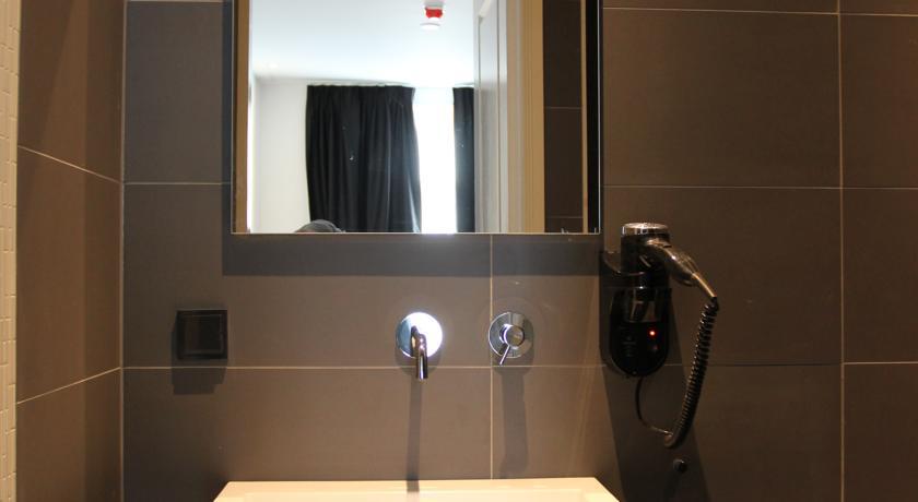 Small Single Room,119010610:JPEG