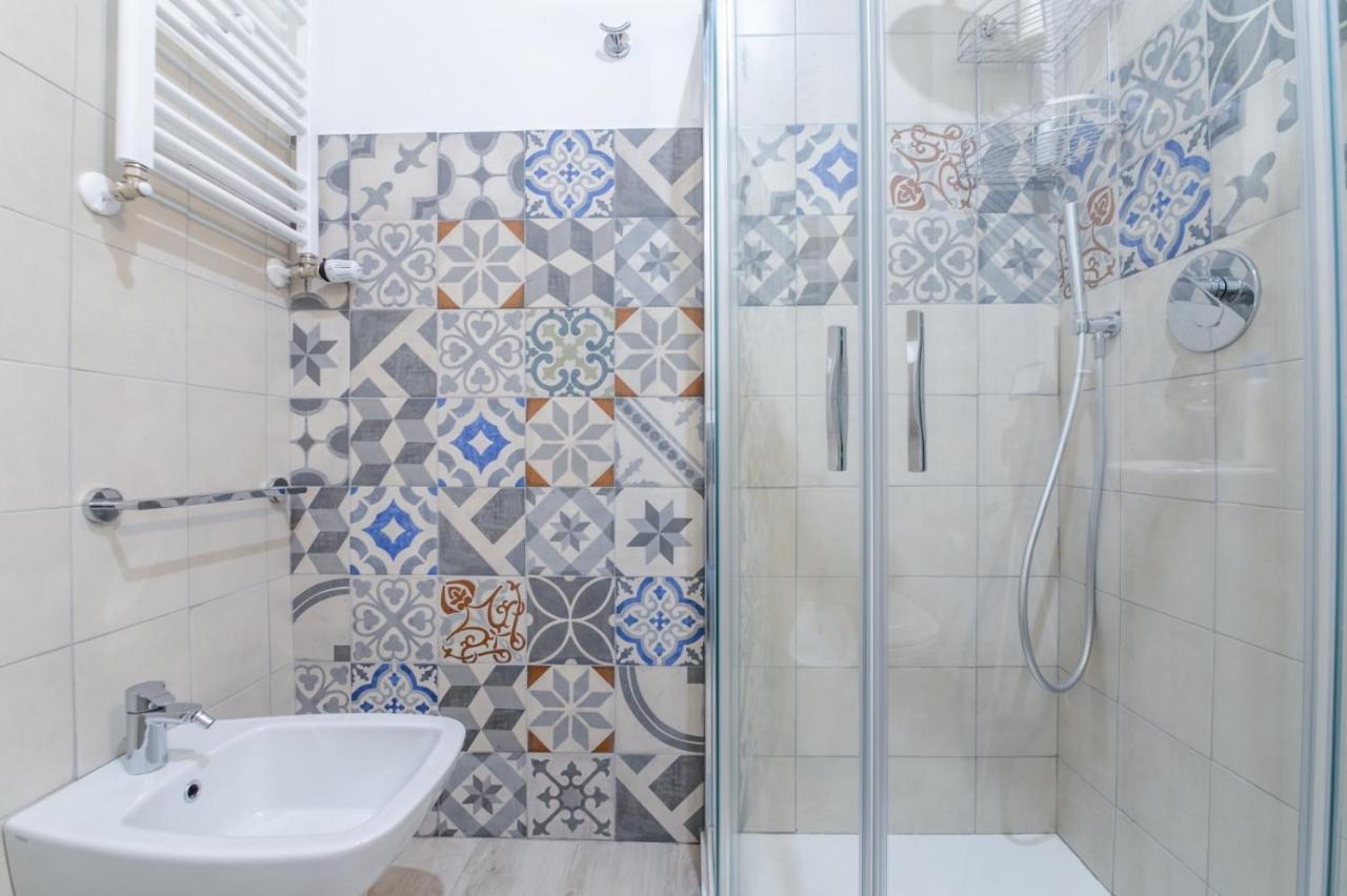 Single Room with Private Bathroom