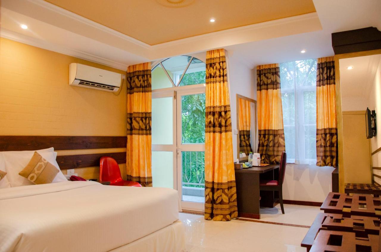 Deluxe Double Room with Balcony