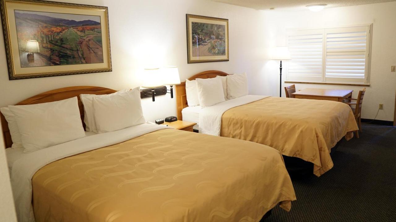Quadruple Room with Two Queen Beds - Non Smoking