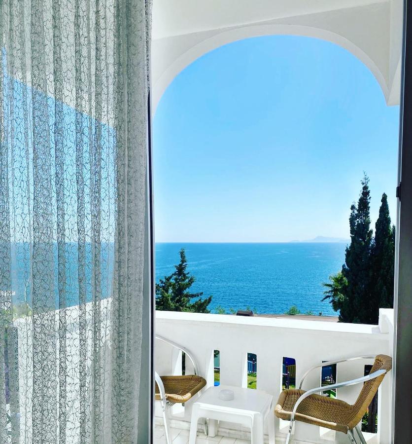 İki Yataklı Oda - Deniz Manzaralı
