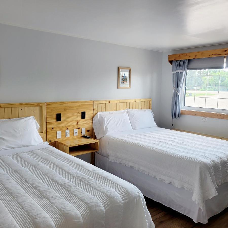Standard Queen Room with Two Queen Beds
