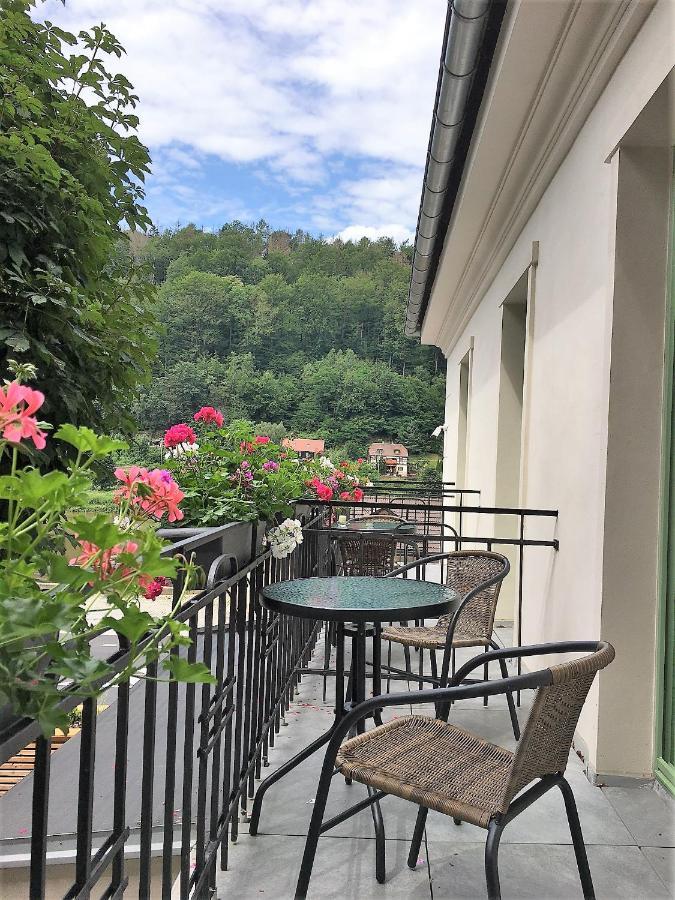 Doppelzimmer mit Balkon