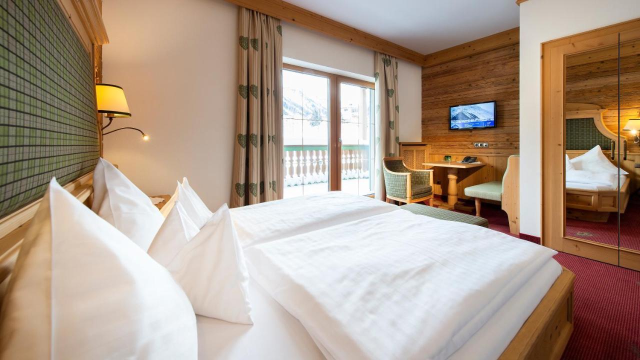 Deluxe Tweepersoonskamer met Balkon