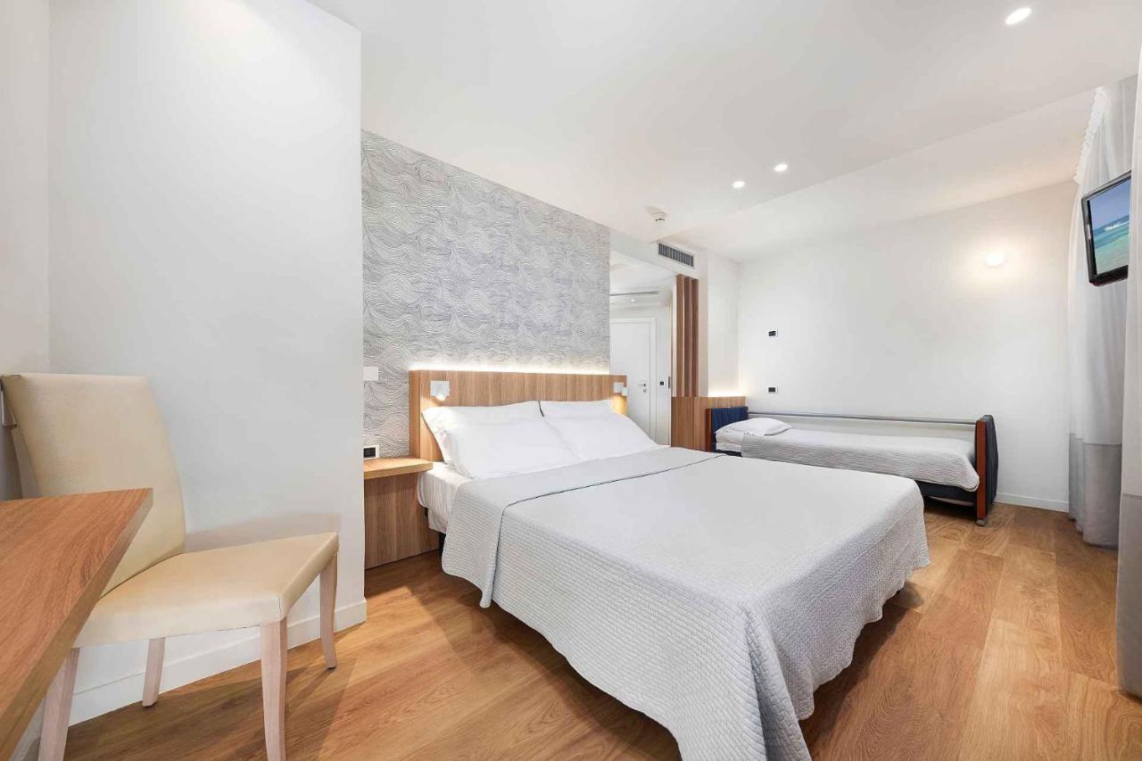 Dreibettzimmer