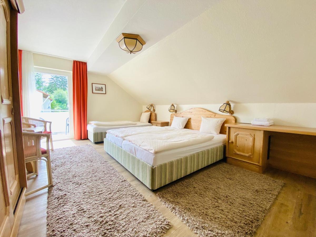 Dreibettzimmer