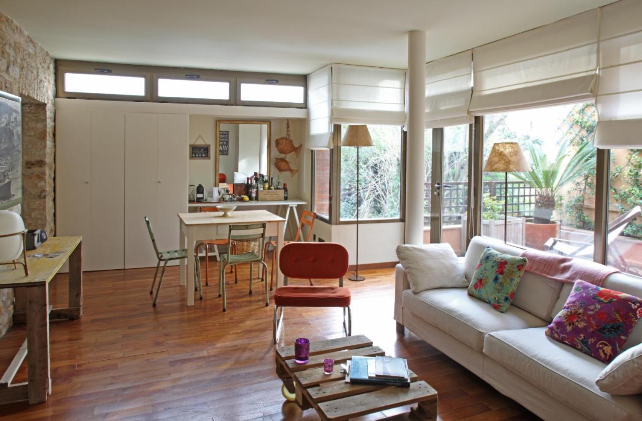 Apartment Terrace,1129267056:JPEG