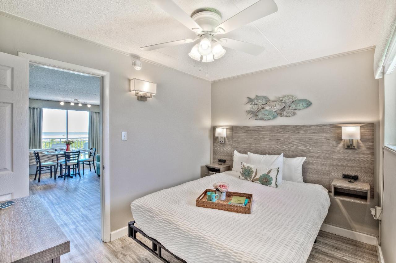 Queen Suite with Sea View