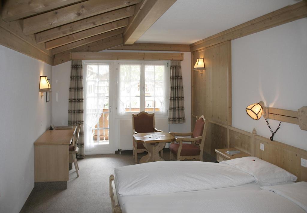 Superior Double or Twin Room Mountain View