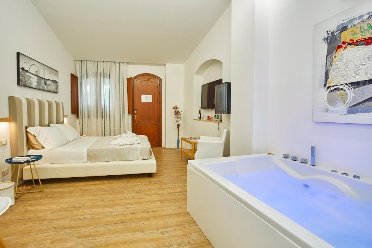 Superior Double Room with Jacuzzi
