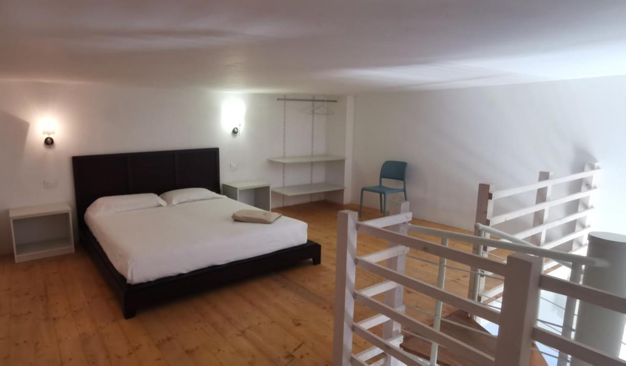 Familienzimmer mit Doppelbett