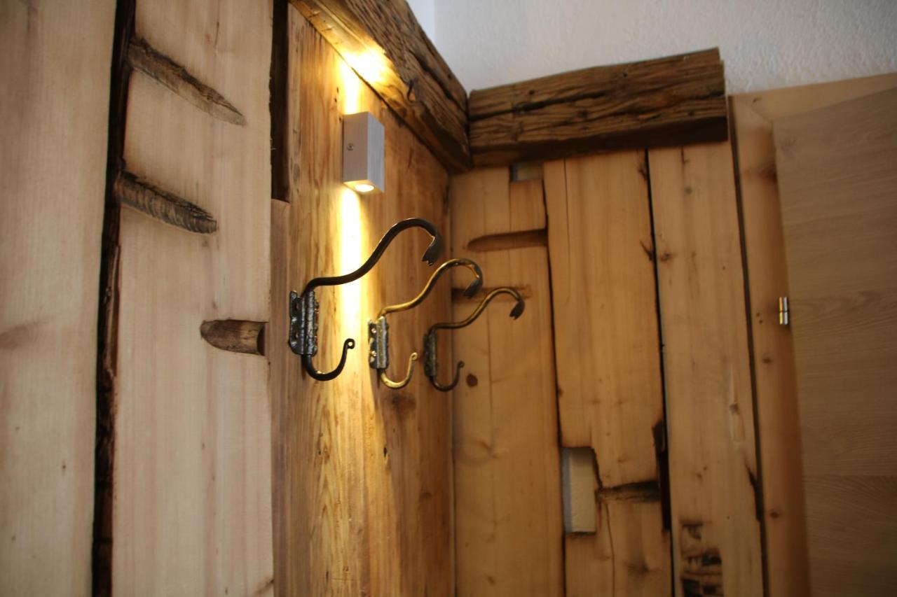 Doppelzimmer mit Balkon