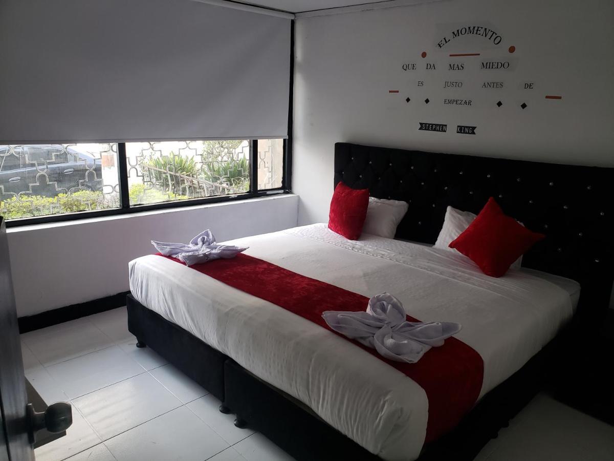 Deluxe Single Room,1131636981:JPEG