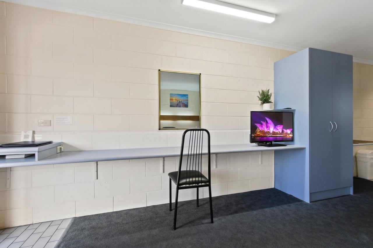 Deluxe Queen Suite