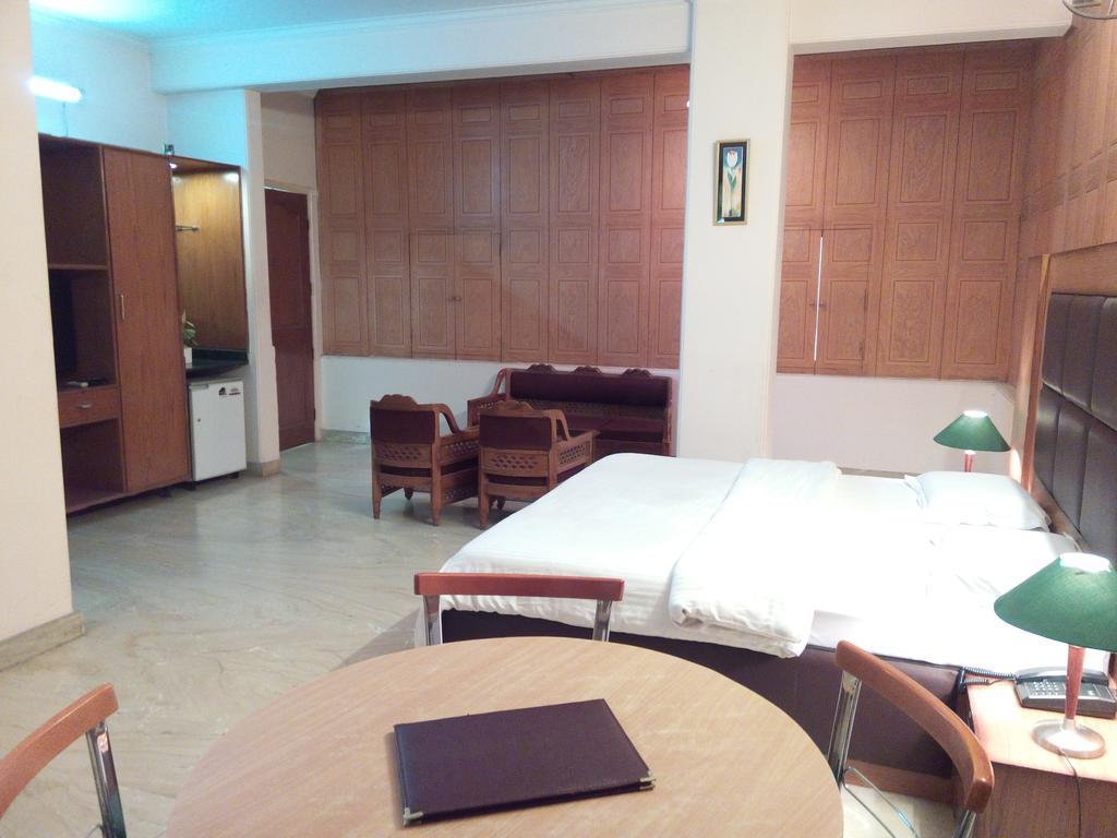 Super Deluxe Room