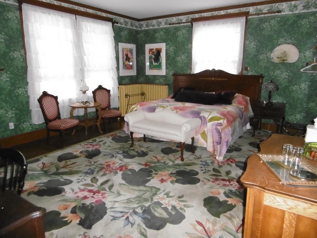 Superior Suite/ Florence Suite
