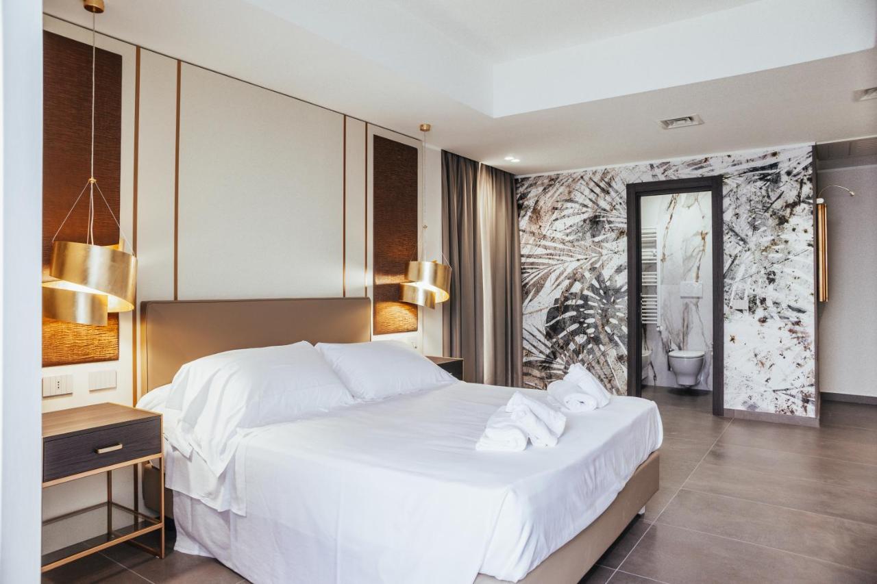 Royal Suite with Jacuzzi