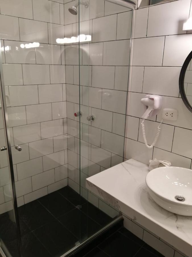 Single Room,1338942770:JPEG