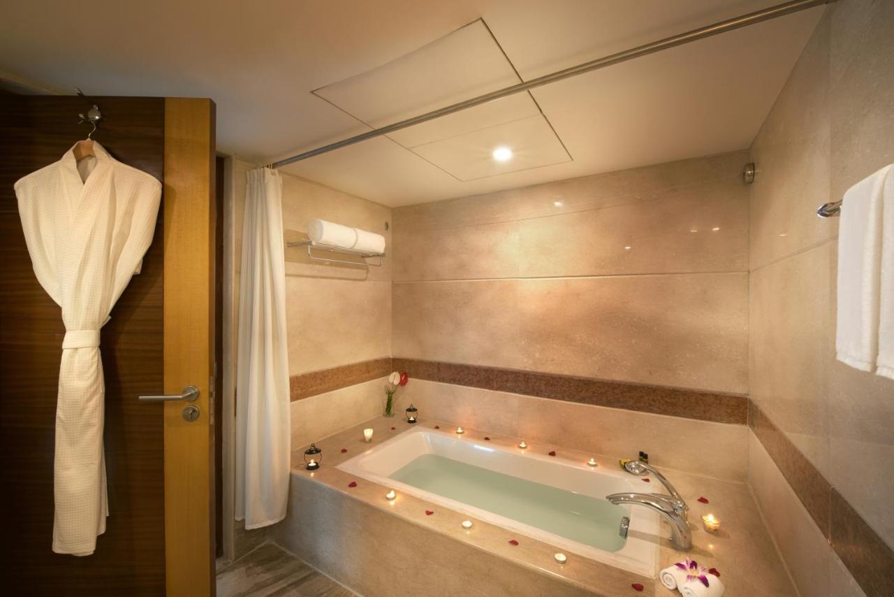 Deluxe Suite,1132819719:JPEG