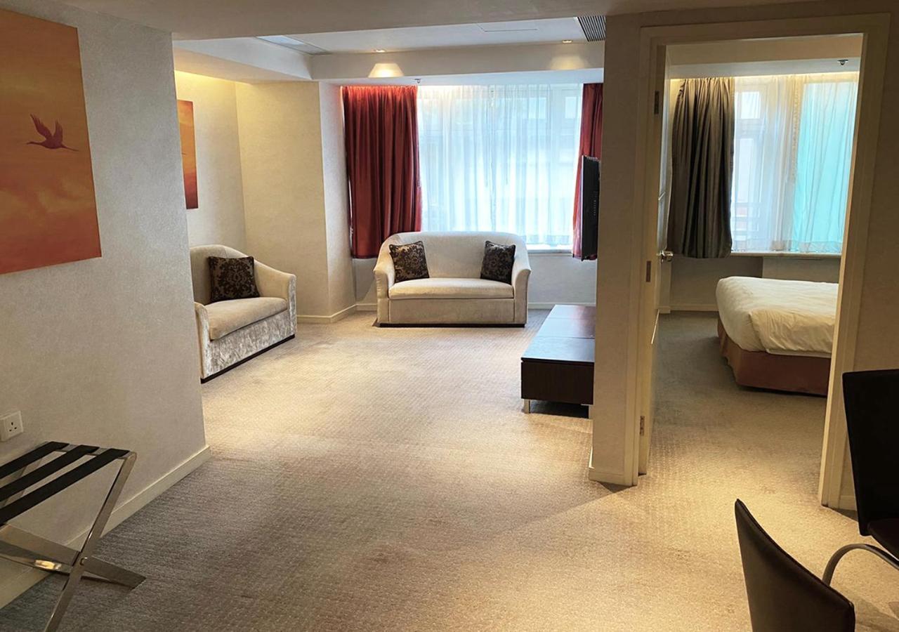 Two-Bedroom Queen Twin Suite