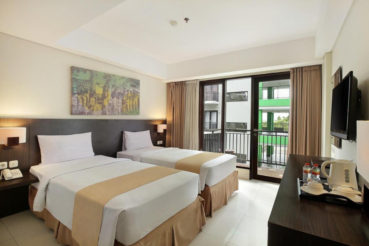 Kamar Twin dengan Pemandangan Kolam Renang