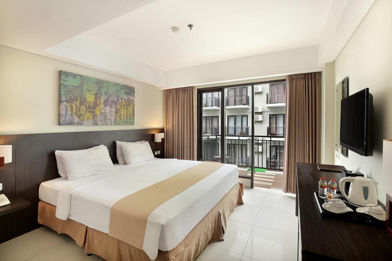 Kamar Double dengan Pemandangan Kolam Renang