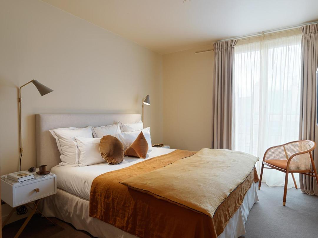 Two-Bedroom Apartment City View