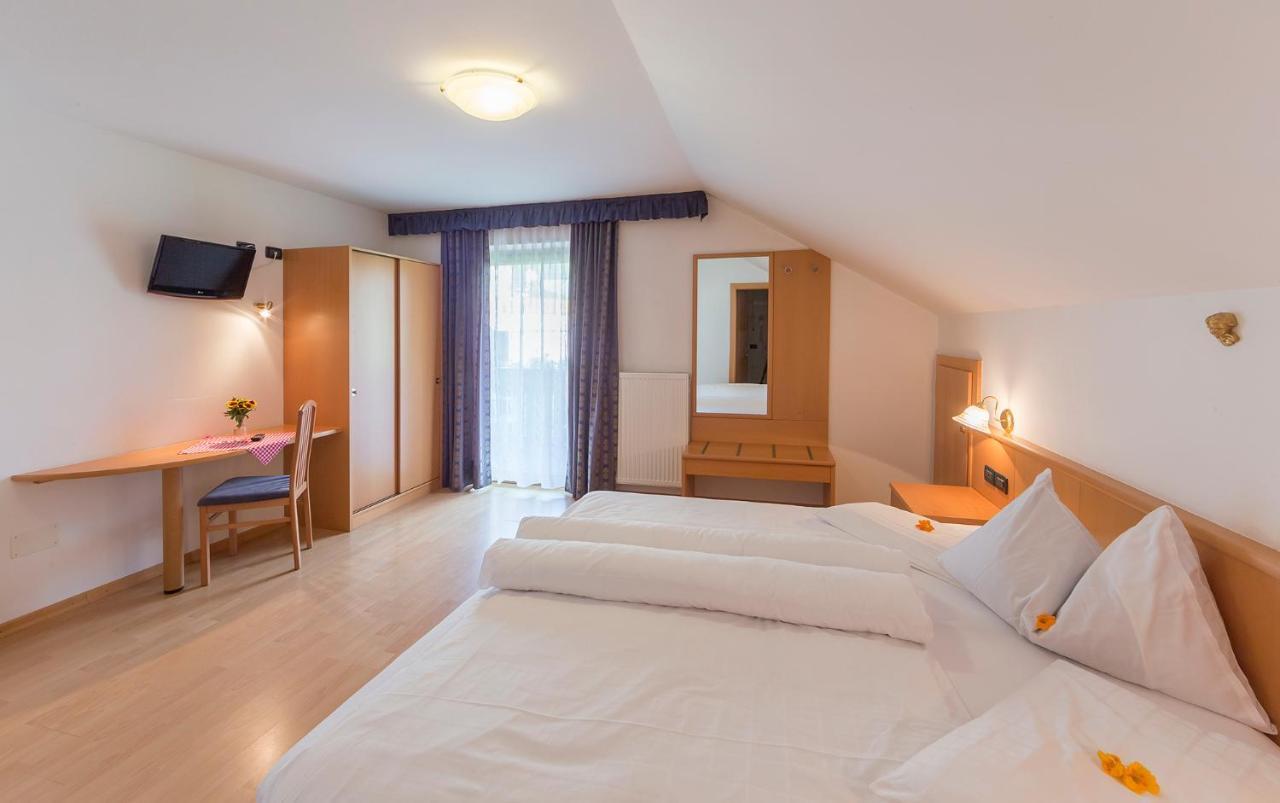 Comfort Double or Twin Room with Mountain View
