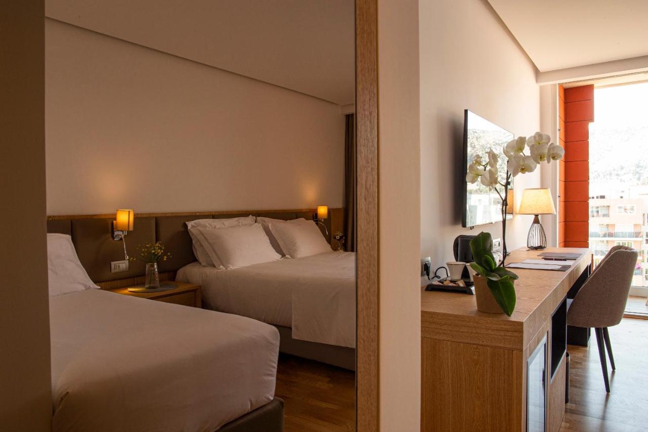 Deluxe Dreibettzimmer mit Meerblick