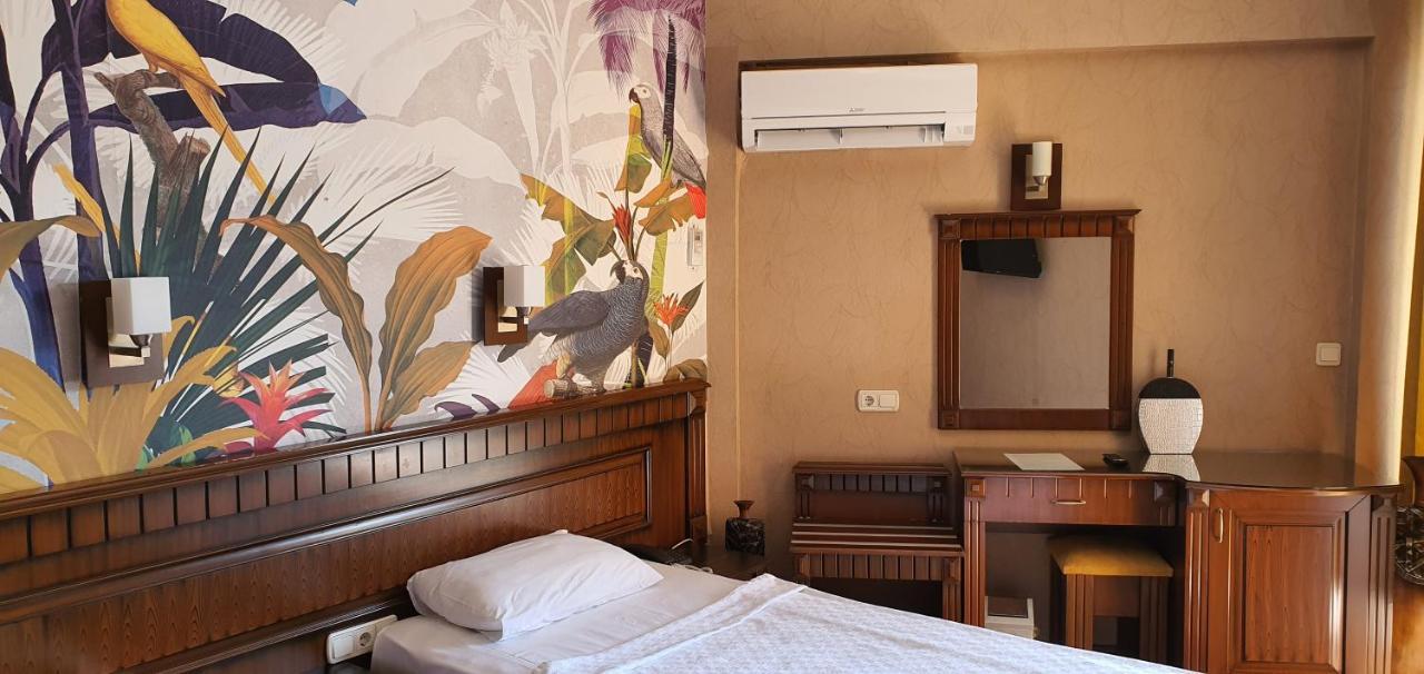 Double Room with Balcony and Sea View