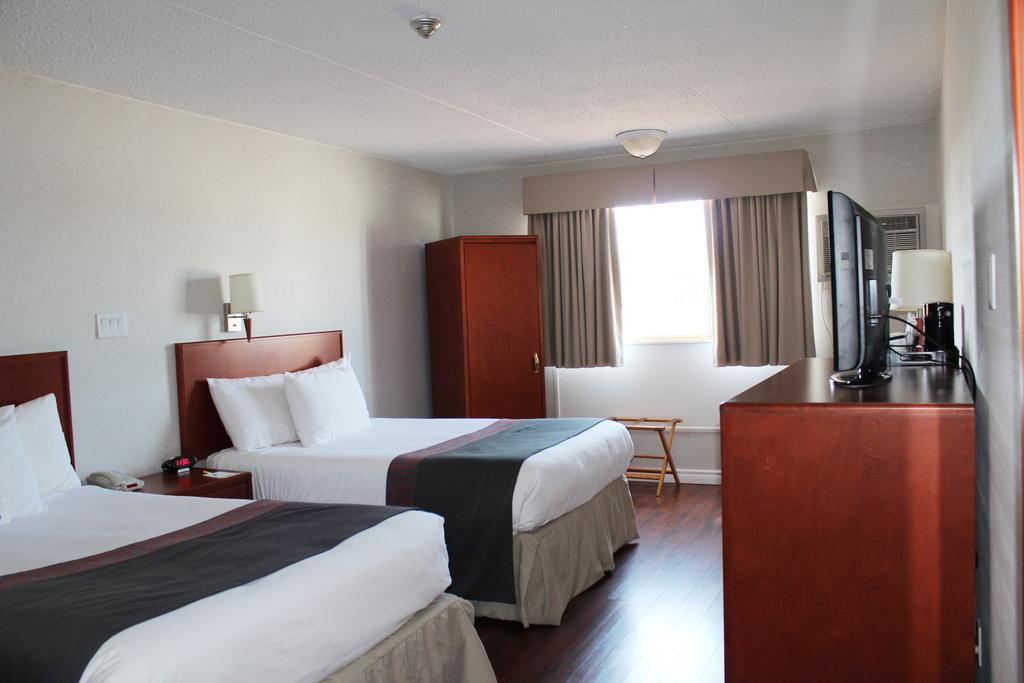 Double Room with Two Double Beds - Non-Smoking