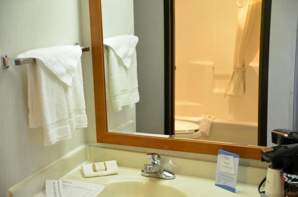Deluxe Double Room with Two Double Beds - Non-Smoking