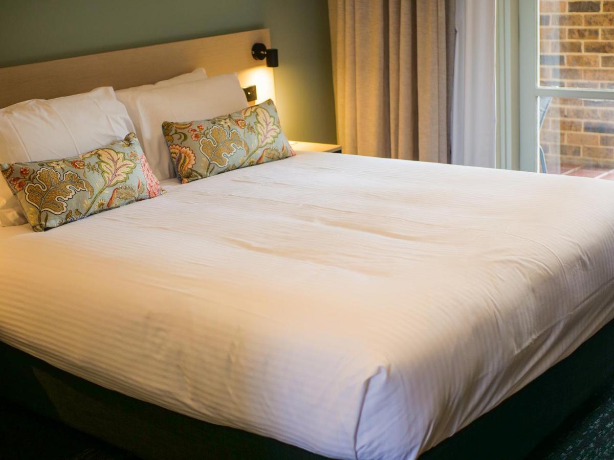 Studio met Queensize Bed