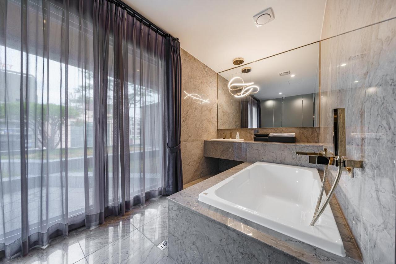 Superior Twin Room with Terrace